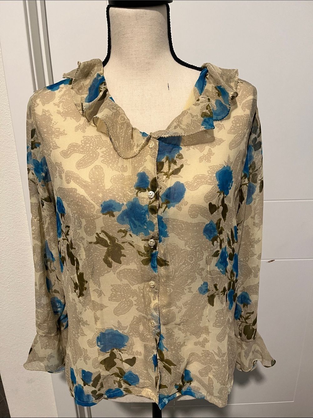 Vintage Floral Design Ruffle Button Shirt Whimsical Fairy Romantic Cottagecore